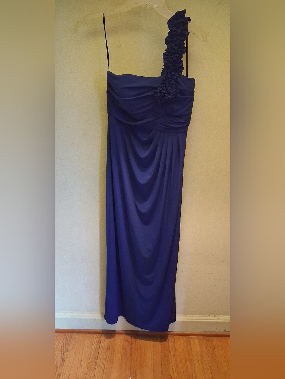 Valerie Bertinelli Deep Blue One-Shoulder Gown